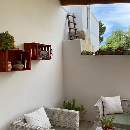 Elisa לינה וארוחת בוקר 3*