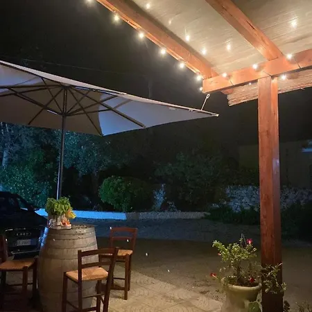 לינה וארוחת בוקר Elisa 3*