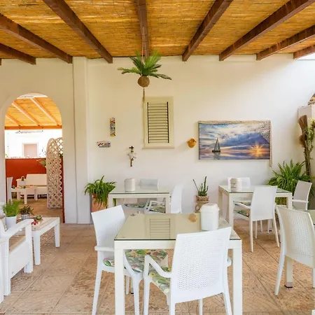 Elisa Bed and breakfast Torre Lapillo